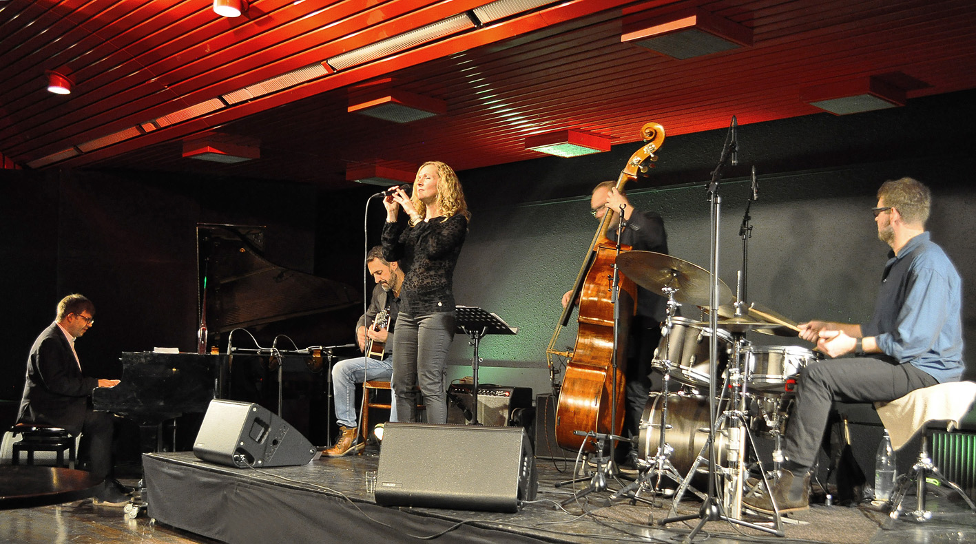 Anette Castell Swingin' 5