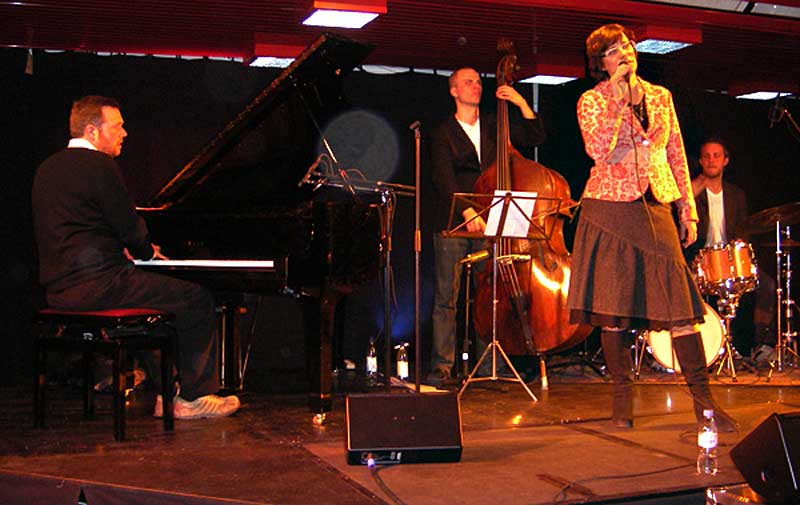 Ludvig Berghe trio med Lina Nyberg